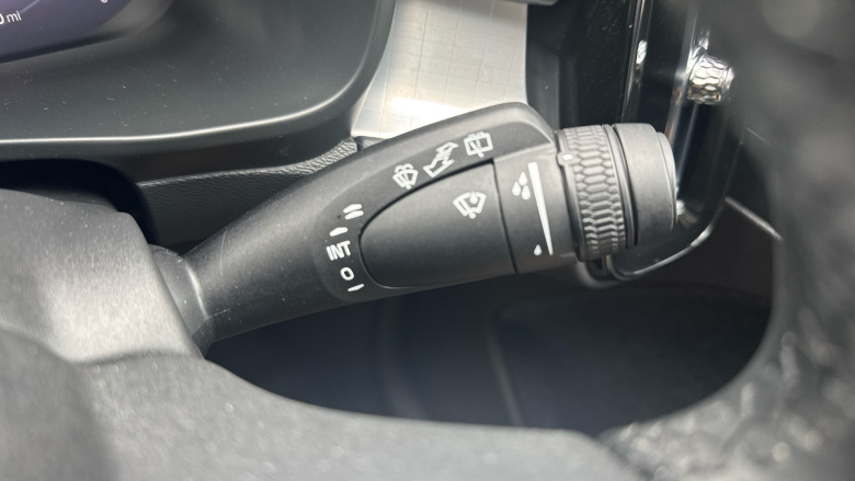 Volvo XC40 2.0 B3P Plus Black Edition 5dr Auto Petrol Estate